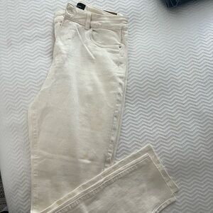 Tall off white jean